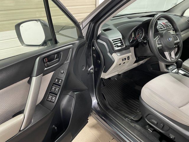 Used 2018 Subaru Forester 2.5i Premium w/ All-Weather Package AWD/4WD image 10