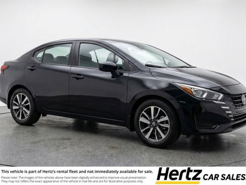 Used 2025 Nissan Versa SV image 1