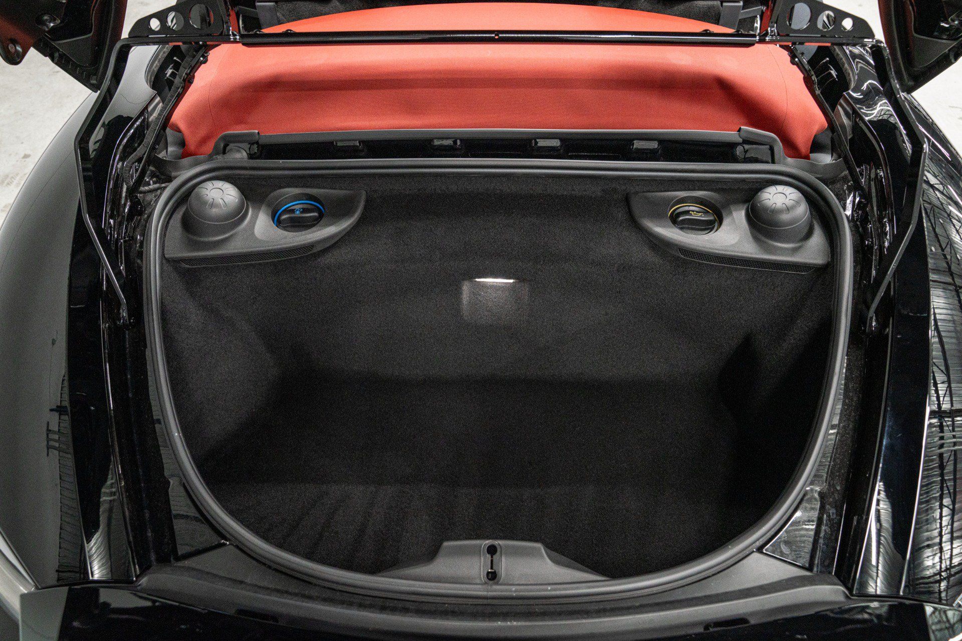 Used 2023 Porsche 718 Boxster Spyder RWD image 11