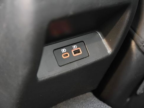 Used 2024 Nissan Altima 2.5 SV FWD image 32