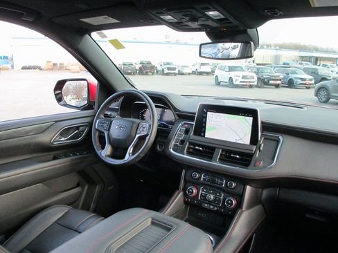 Used 2023 Chevrolet Suburban RST w/ Luxury Package image 26