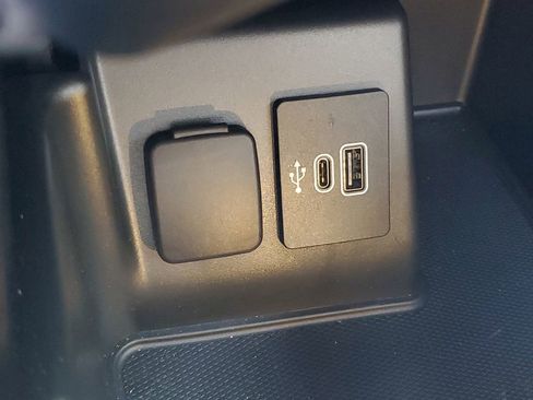 Used 2025 Ford Explorer ST w/ Sun And Sound Package image 29