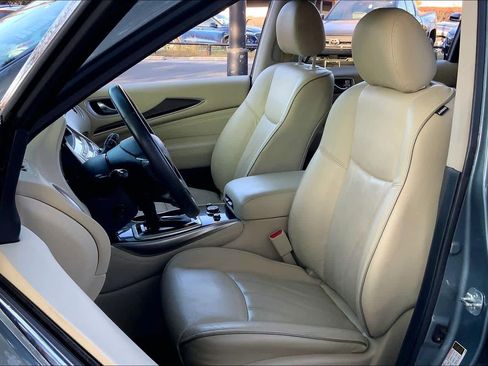 Used 2019 INFINITI QX60 Luxe w/ Essential Package image 7