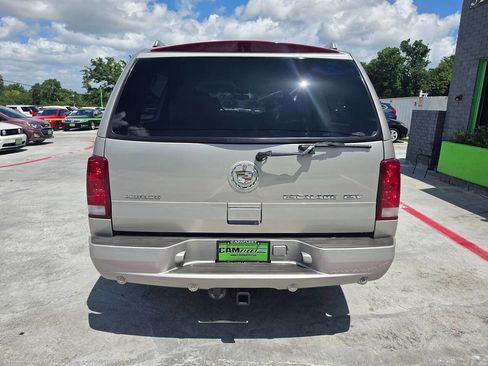Used 2004 Cadillac Escalade ESV Platinum AWD/4WD image 14