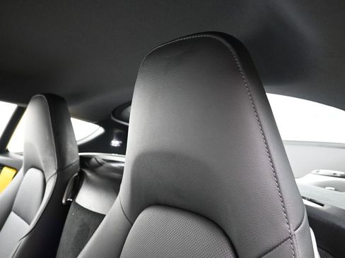 Used 2025 Porsche 718 Cayman image 17