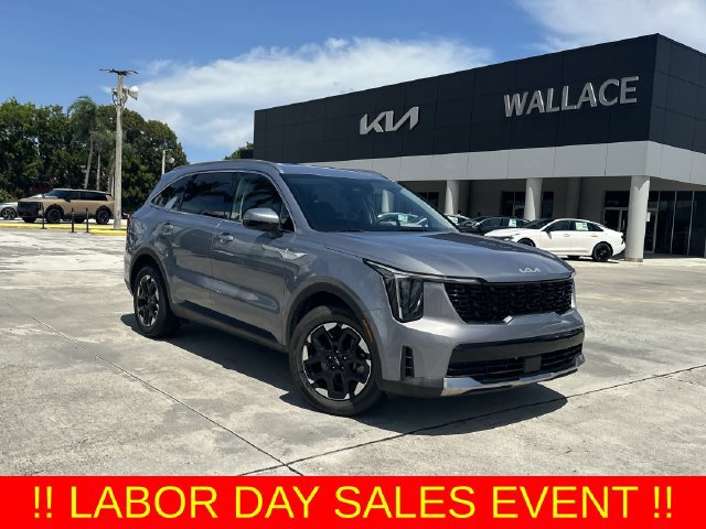Certified 2025 Kia Sorento S FWD image 1