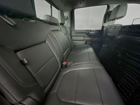 Used 2022 GMC Sierra 3500 SLT w/ SLT Premium Package image 34