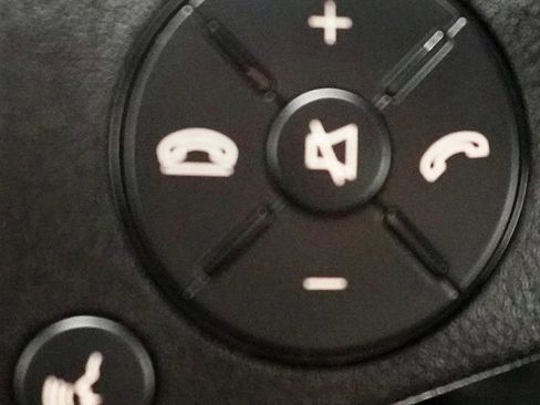 Used 2011 Mercedes-Benz E 550 Cabriolet image 27