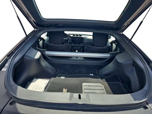 Used 2025 Nissan Z Sport w/ Floor Mat Package RWD image 27