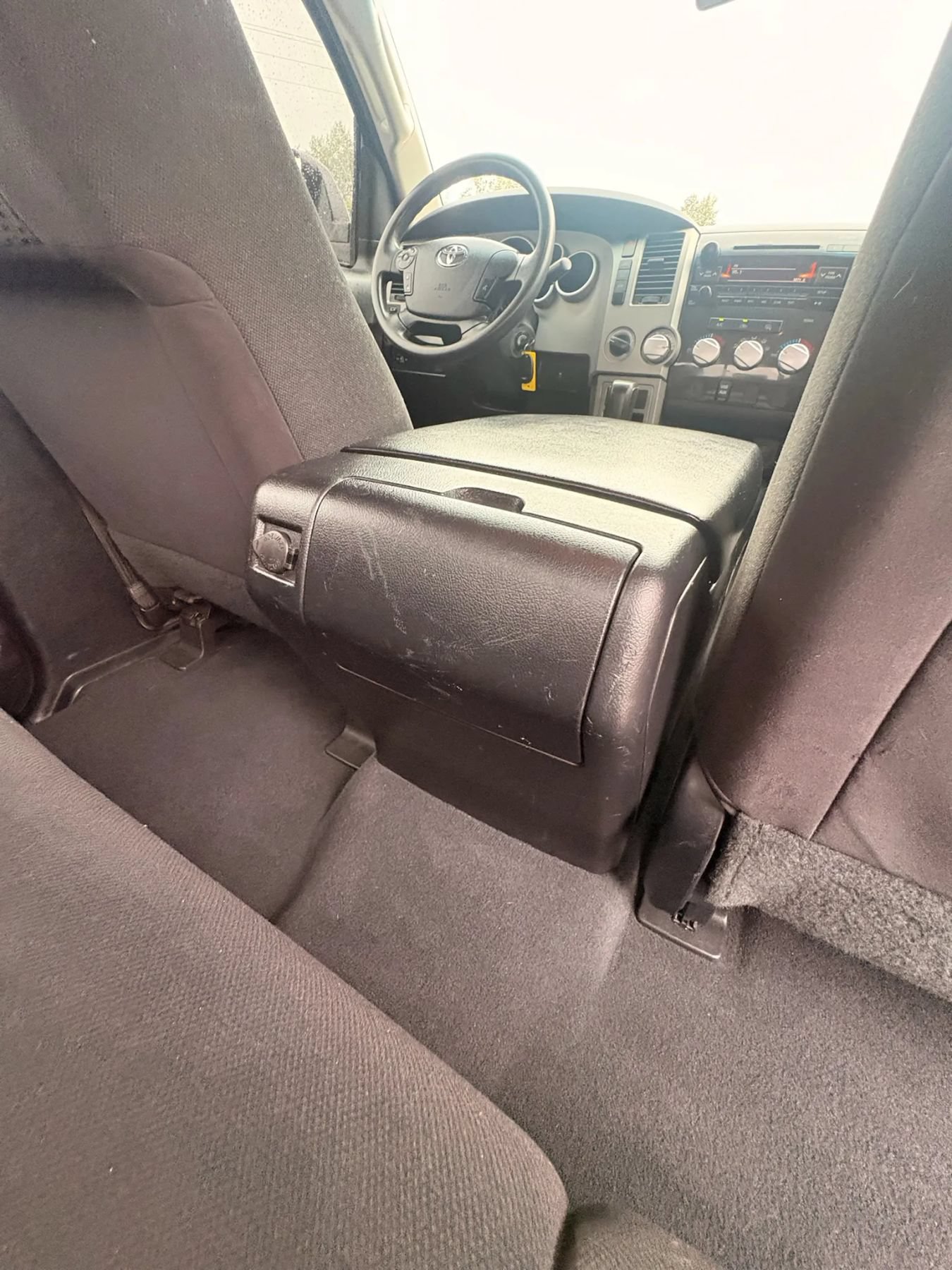 Used 2011 Toyota Tundra 4x4 Double Cab w/ SR5 Pkg image 36
