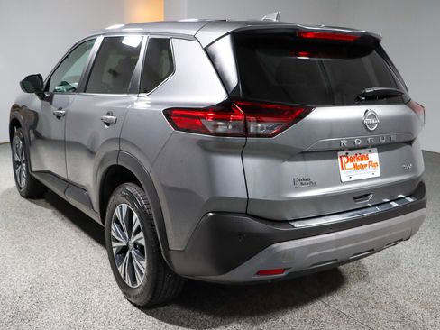 Used 2023 Nissan Rogue SV FWD image 9