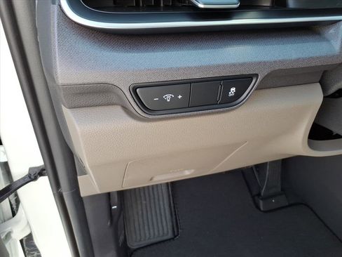 New 2026 Kia Carnival EX image 17