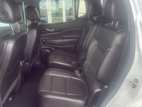 Used 2023 GMC Acadia SLT w/ Elevation Edition AWD/4WD image 14