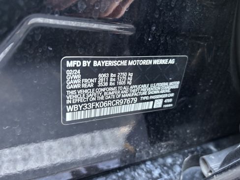 Used 2024 BMW i5 eDrive40i w/ Executive Package RWD image 38