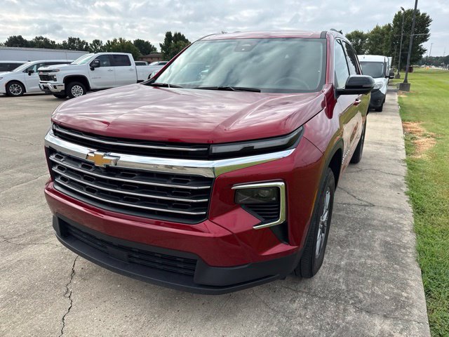 Used 2026 Chevrolet Traverse LT FWD image 3