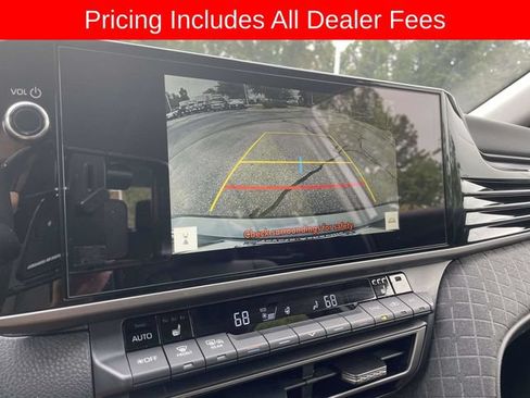 Used 2026 Toyota Camry XLE FWD image 31