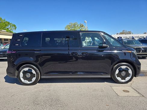 New 2025 Volkswagen ID. Buzz Pro S image 4