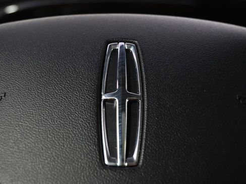 Certified 2022 Lincoln Corsair Reserve w/ Equipment Group 201A image 32