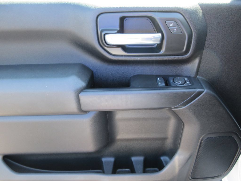 Certified 2025 Chevrolet Silverado 2500 W/T w/ WT Convenience Package AWD/4WD image 18