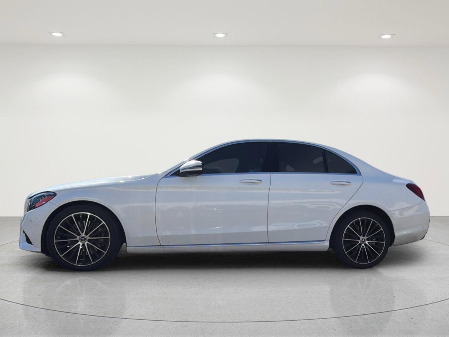 Used 2021 Mercedes-Benz C 300 Sedan image 2