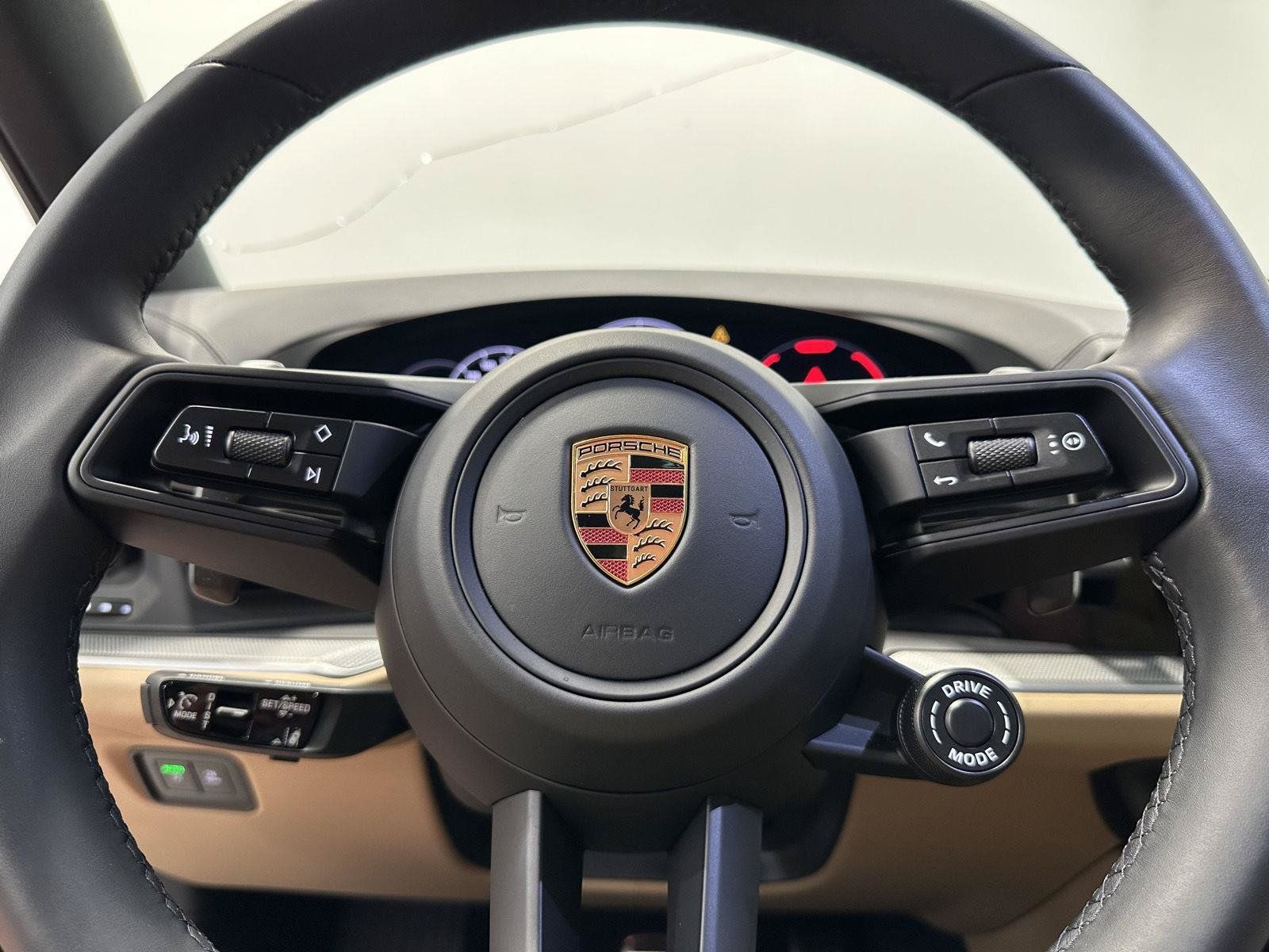 Certified 2026 Porsche Cayenne S AWD/4WD image 24