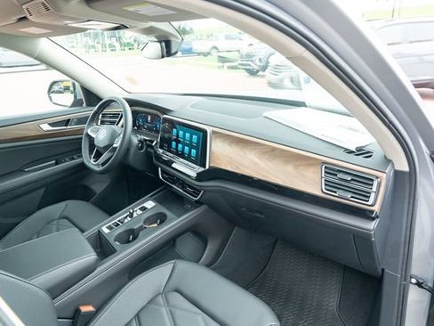 New 2026 Volkswagen Atlas SE FWD image 41