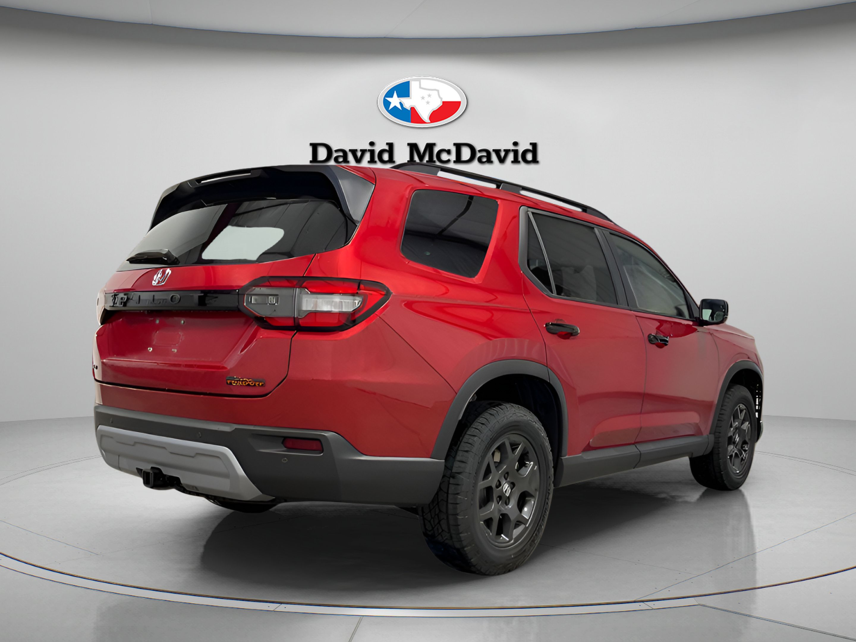 Used 2025 Honda Pilot TrailSport image 6