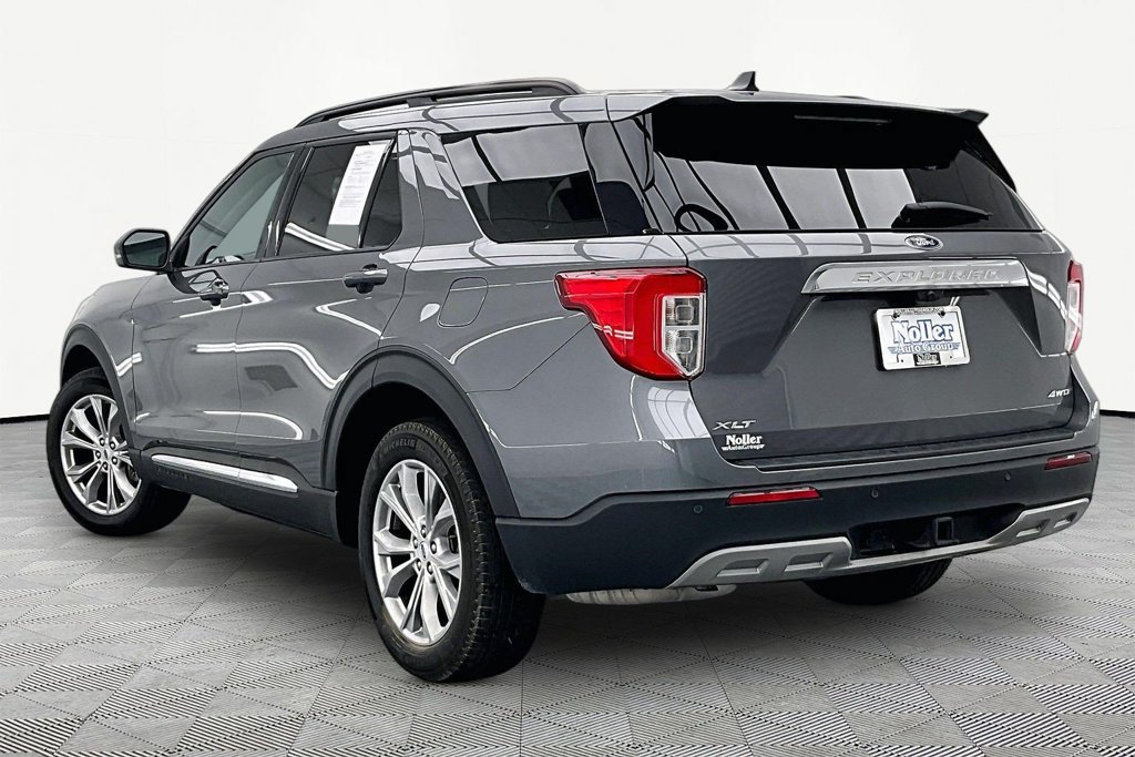 Certified 2024 Ford Explorer XLT w/ Equipment Group 202A AWD/4WD image 13
