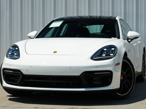 Used 2021 Porsche Panamera 4S w/ Premium Package image 3