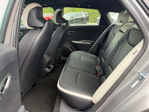 New 2026 Kia K4 GT-Line w/ GT-Line Premium Package FWD image 27