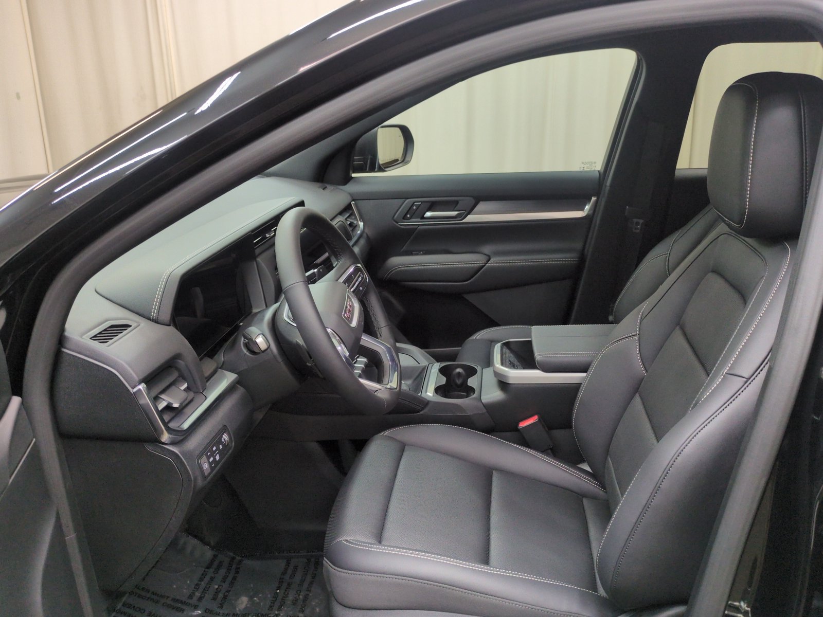 New 2027 GMC Terrain Elevation w/ Elevation Premium Package AWD/4WD image 13