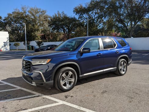 Used 2023 Honda Pilot EX-L image 2