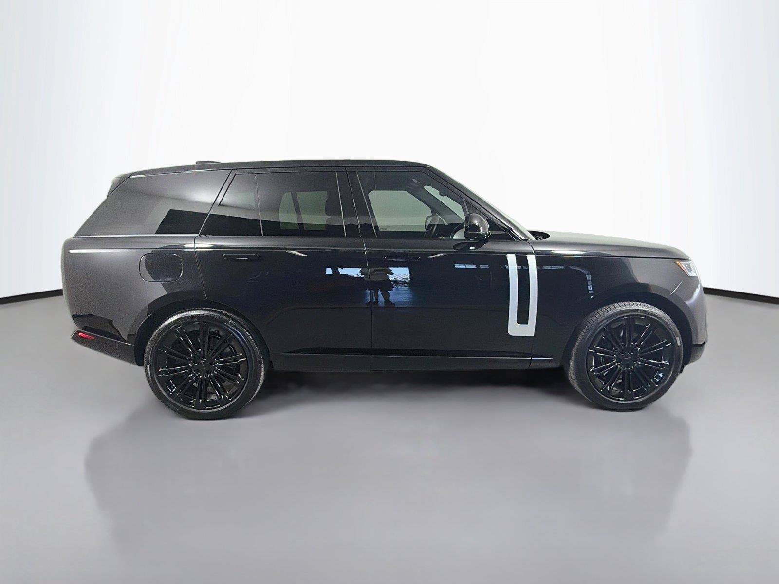 Used 2026 Land Rover Range Rover Autobiography AWD/4WD image 4