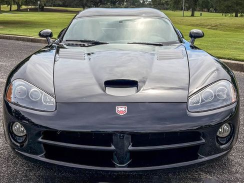 Used 2006 Dodge Viper SRT-10 RWD image 11