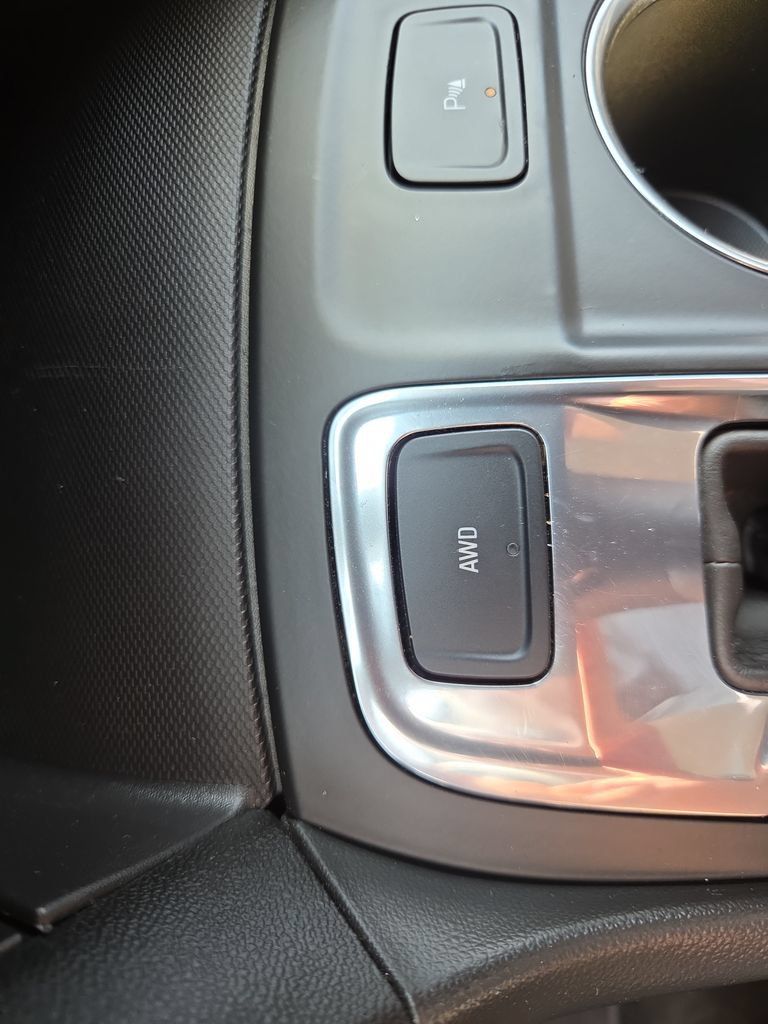 Certified 2024 Chevrolet Equinox LT AWD/4WD image 22