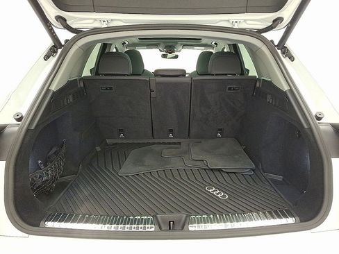 Used 2025 Audi Q5 Premium Plus image 28