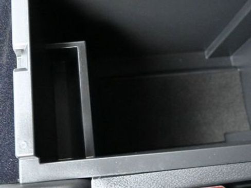 Used 2024 Nissan Pathfinder SL image 20