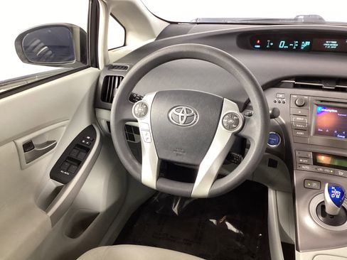 Used 2013 Toyota Prius Four image 14
