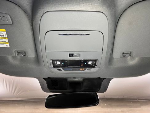 Used 2024 Ford F250 Lariat w/ Tremor Off-Road Package image 17