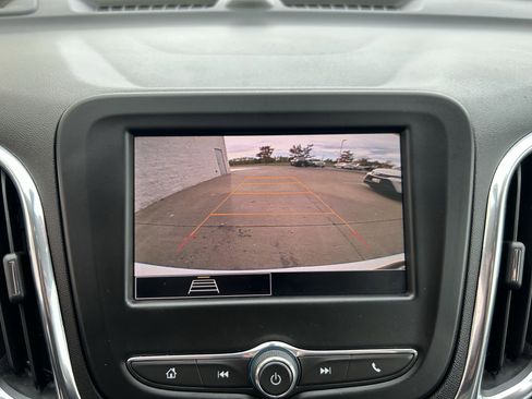 Used 2023 Chevrolet Equinox LT w/ Driver Convenience Package image 27