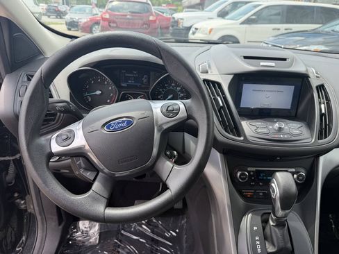 Used 2016 Ford Escape SE w/ Equipment Group 201A FWD image 25