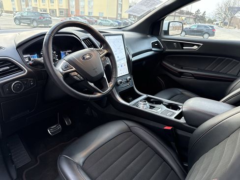 Used 2022 Ford Edge ST-Line w/ Class II Trailer Tow Package image 10