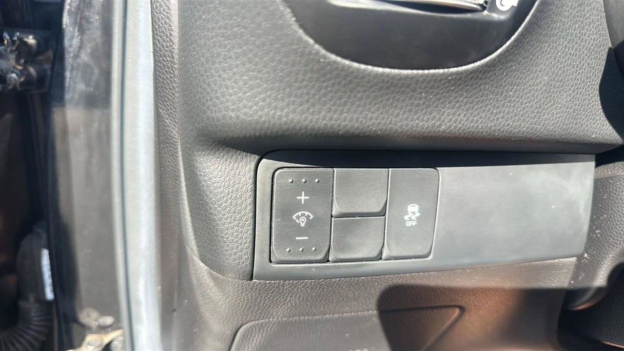 Used 2015 Kia Soul FWD image 46
