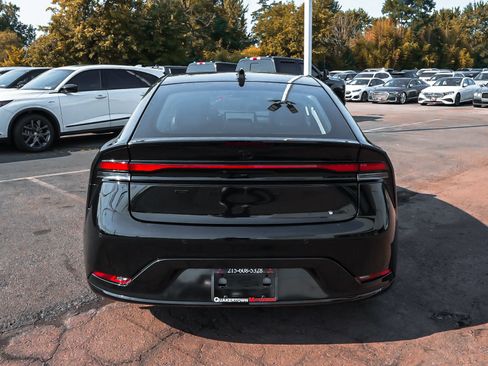 Used 2025 Toyota Prius AWD image 5