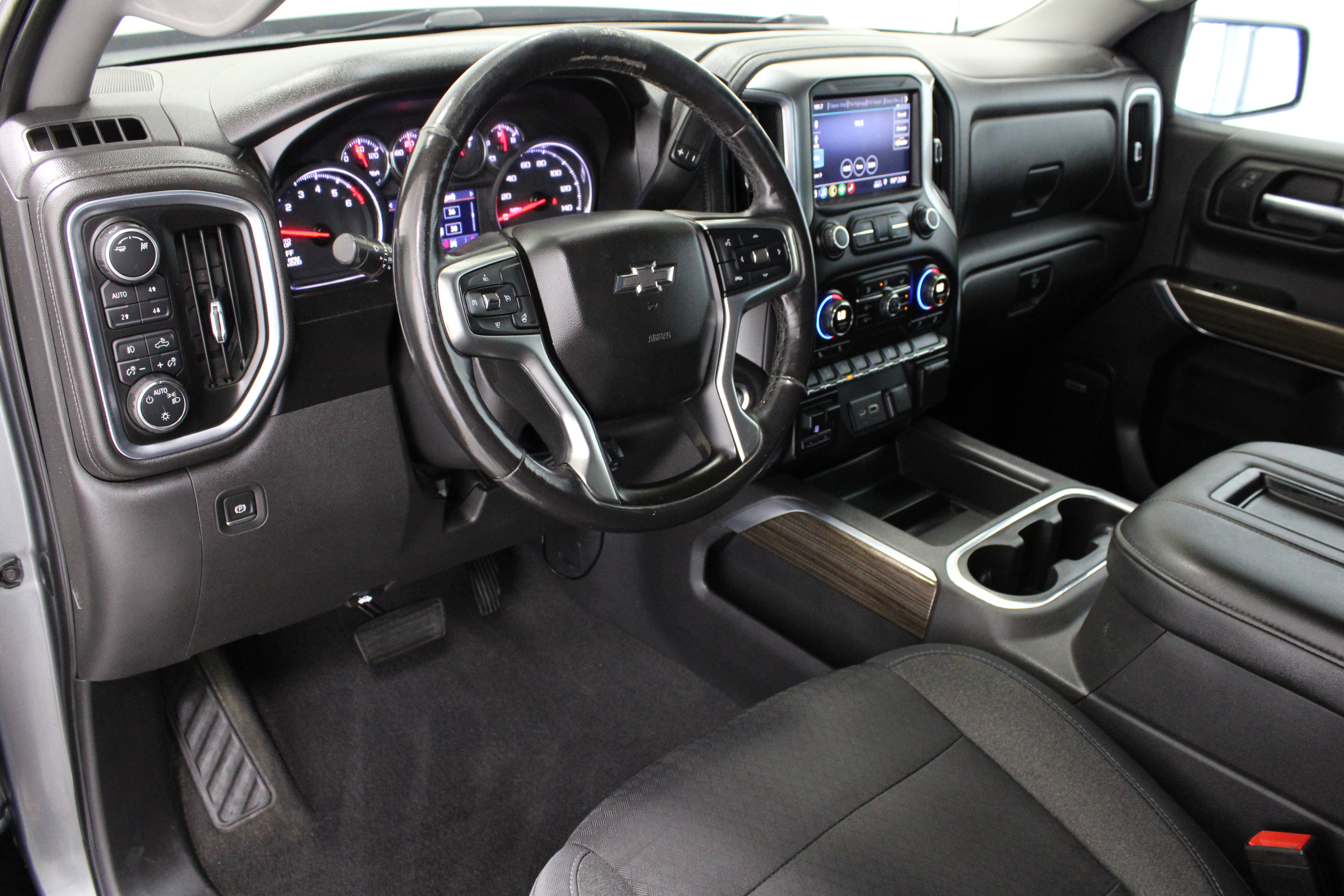 Used 2019 Chevrolet Silverado 1500 RST w/ All-Star Edition AWD/4WD image 15