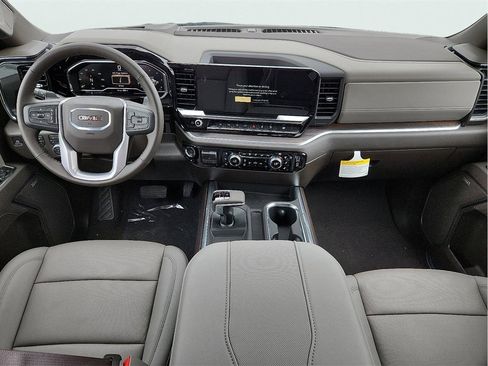 New 2025 GMC Sierra 1500 SLT image 12
