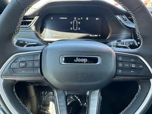 New 2026 Jeep Grand Cherokee L Limited AWD/4WD image 23
