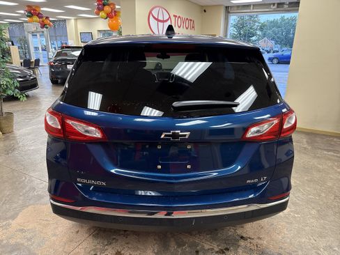Used 2019 Chevrolet Equinox LT w/ Driver Convenience Package image 16