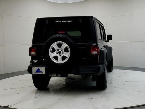 Used 2019 Jeep Wrangler Unlimited Sport S image 7