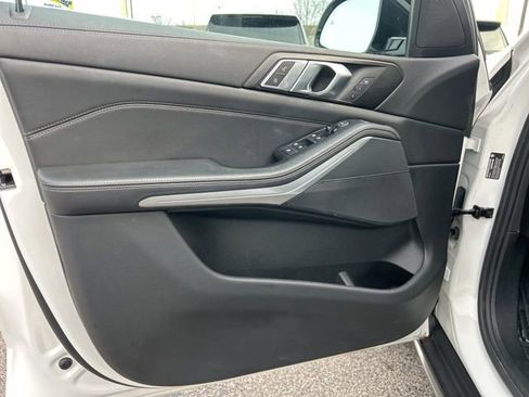 Used 2023 BMW X5 sDrive40i w/ Parking Assistance Package image 11